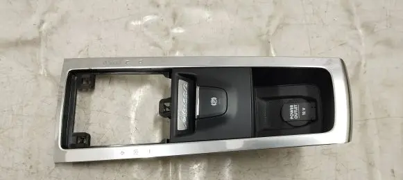 Porsche Macan (95B) Gear shifter surround trim plastic 95b863419 95b864132a