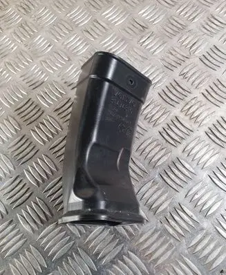Volvo S60 Air intake duct part 31474810 BT7RA