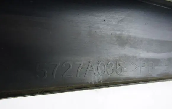 Mitsubishi Pajero Front door trim (molding) 5727A035