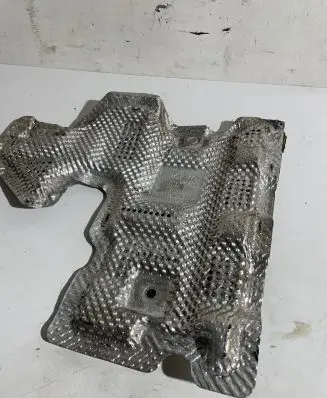 Volvo S60 Heat shield in engine bay 31368462