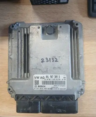Volkswagen Golf VII Engine control unit/module 04L907309D 0281018498