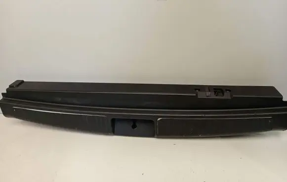 Mercedes-Benz ML W164 Trunk/boot sill cover protection A1646900141