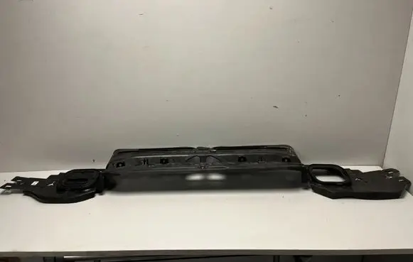 BMW X7 G07 Intercooler air guide/duct channel 7454026 7428257