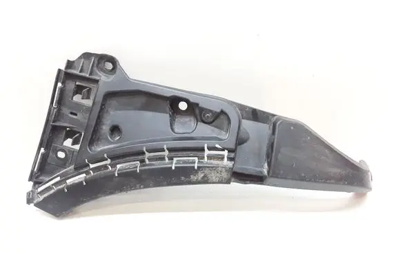 Volvo XC90 Front bumper mounting bracket 08620564