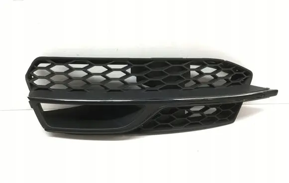 Audi A3 S3 8V Front fog light trim/grill