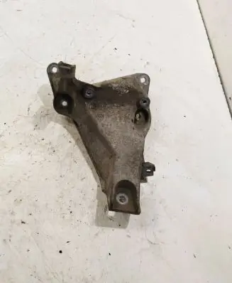 BMW 1 E81 E87 Engine mounting bracket 6760309 24168110 16900