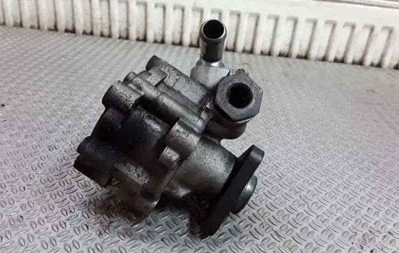Alfa Romeo 156 Power steering pump 46763561 7613955505