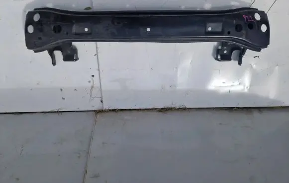 Volkswagen Multivan T5 Front bumper cross member 7E80710907