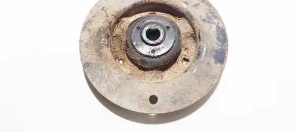 Toyota Auris 150 Coil spring mount 