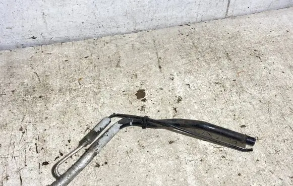 Volvo V70 Fuel tank filler neck pipe 08624705 T2267391