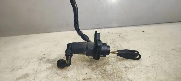 Smart ForFour I Clutch master cylinder A4542900004 43251