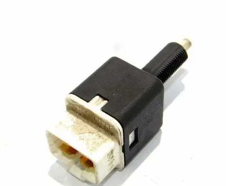 Suzuki Grand Vitara I Brake pedal sensor switch