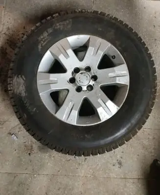Nissan Pathfinder R51 R17 alloy rim 