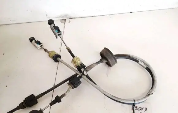 Opel Zafira B Gear shift cable linkage