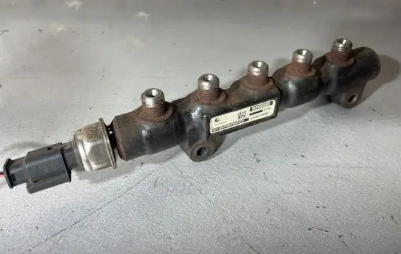 Opel Zafira B Fuel main line pipe 9654592680 000936234213