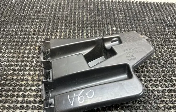 Volvo V60 Front bumper mounting bracket 30796625