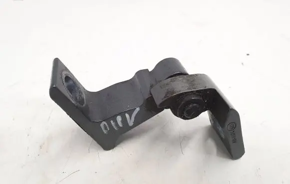 Audi TT TTS RS Mk3 8S Front door upper hinge 8S0833404A