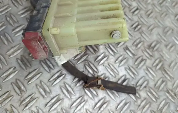 Coolant fan relay