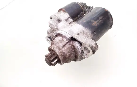 Volkswagen Golf V Starter motor 0001120106 02T911023R