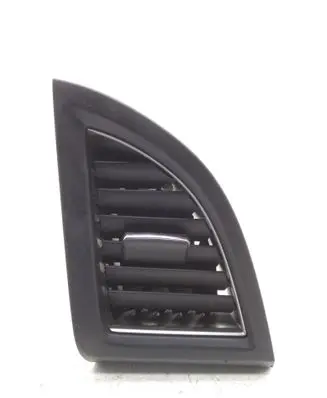 Honda CR-V Dash center air vent grill