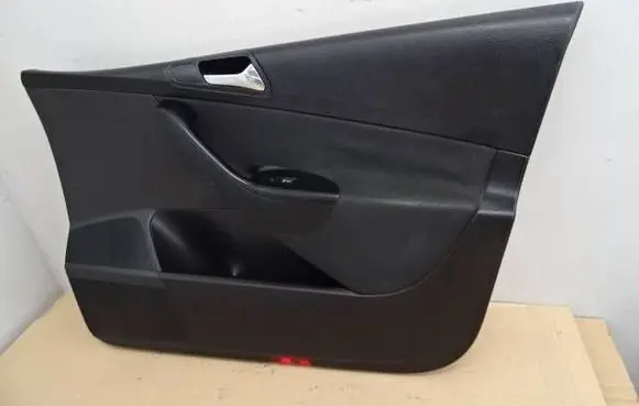 Volkswagen PASSAT B6 Front door card panel trim