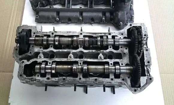Mercedes-Benz GL X166 Engine head A6420103607
