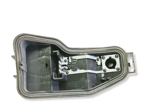 Nissan Qashqai+2 Tail light bulb cover holder 89503244