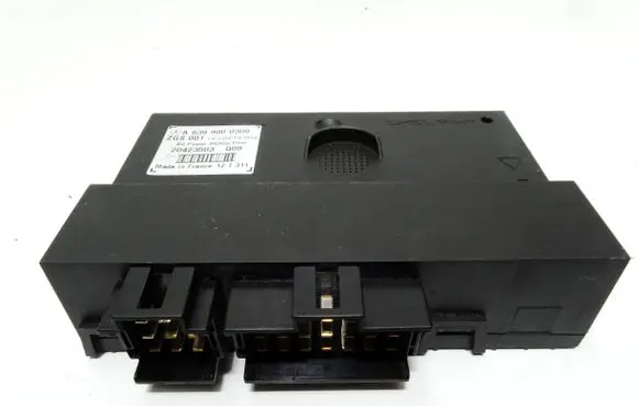 Mercedes-Benz Vito Viano W639 Door control unit/module A6399000300 20423503 2GS001
