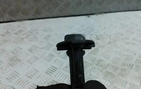 Dacia Duster II Radiator mount bracket