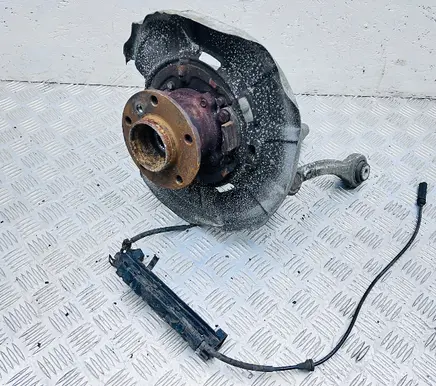 BMW X5 F15 Rear wheel hub 6770983