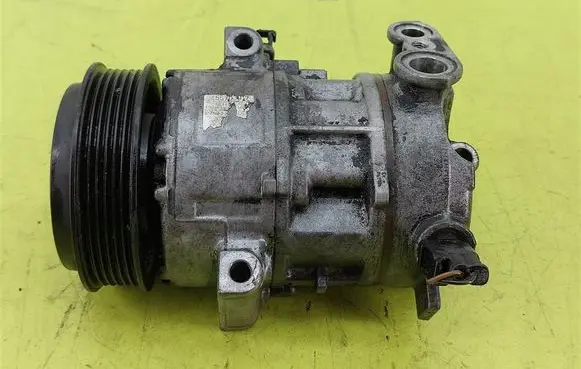 Fiat Grande Punto Air conditioning (A/C) compressor (pump) 55703917