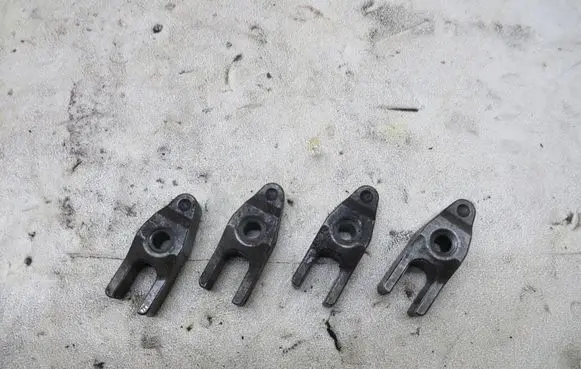 Honda CR-V Fuel Injector clamp holder GMAUTO4574097
