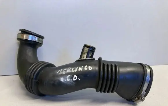Citroen Berlingo Turbo air intake inlet pipe/hose 9656953680A
