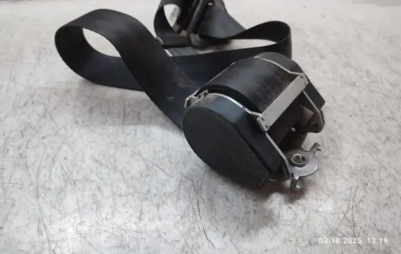 Opel Movano B Front seatbelt 868840019R
