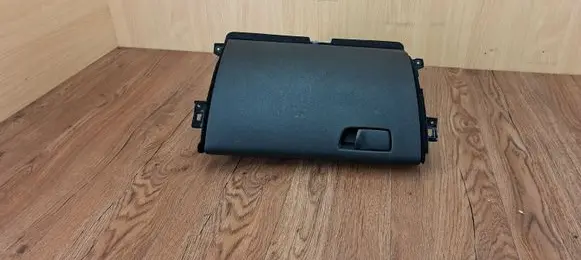 Renault Megane IV Glove box 685000238R