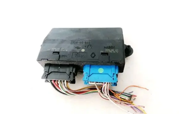 Renault Laguna I Comfort/convenience module 7700843416b 738-46-847
