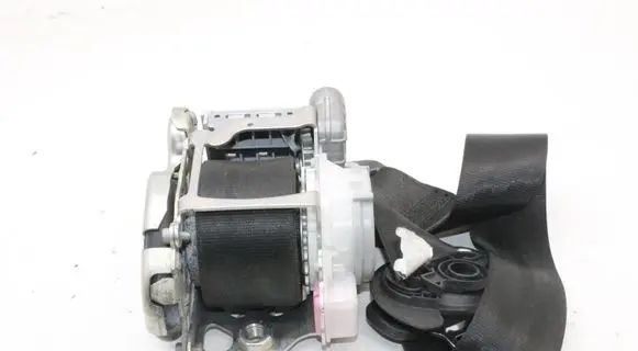 Audi Q7 4M Front seatbelt 4M0857706B
