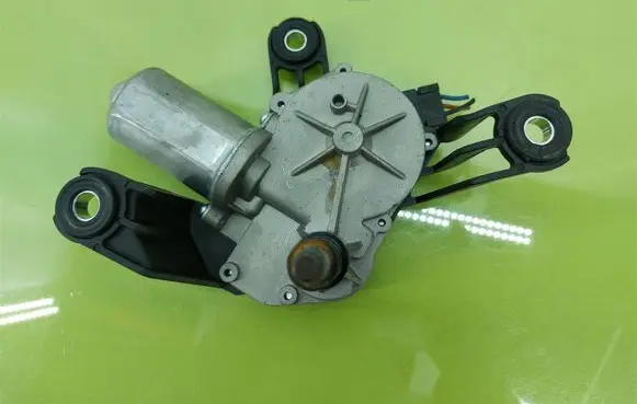 Opel Astra H Rear window wiper motor 