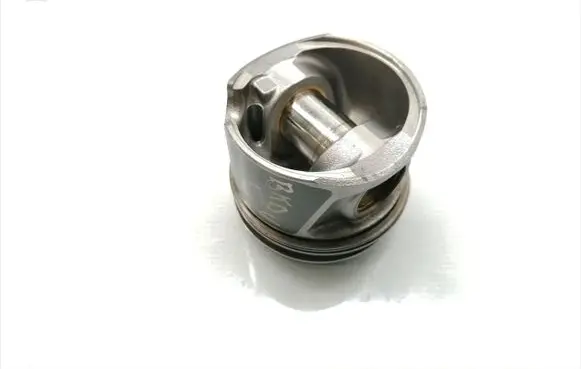 Volkswagen Golf V Piston 