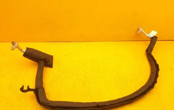 Opel Astra L Air conditioning (A/C) pipe/hose 9846545880