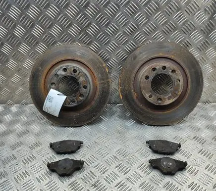 DS Automobiles 7 Crossback Rear brake disc 1609583080 1687772680