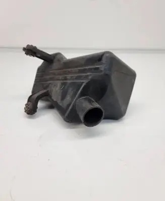 Suzuki Grand Vitara II Intake resonator 66JR01