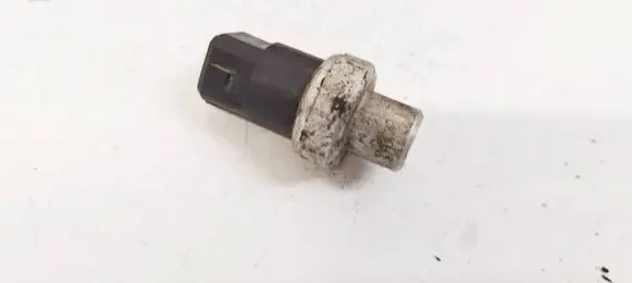 Volkswagen PASSAT B5 Air conditioning (A/C) pressure sensor 8D0959482B