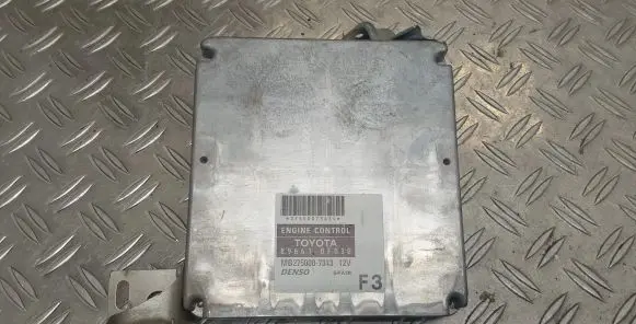 Toyota Corolla Verso E121 Engine control unit/module 896610F030