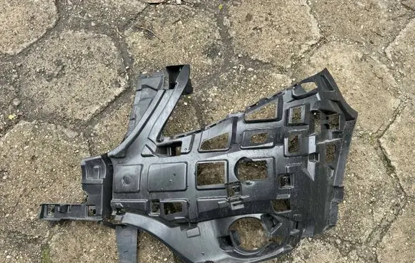 Mercedes-Benz Vito Viano W447 Front bumper mounting bracket A4478856500 A4478800601