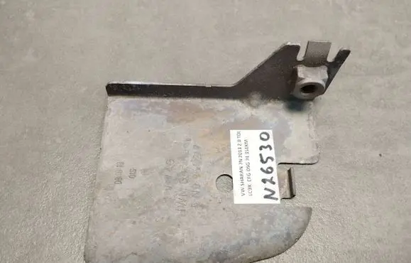 Volkswagen Sharan Other engine bay part 5N0951217