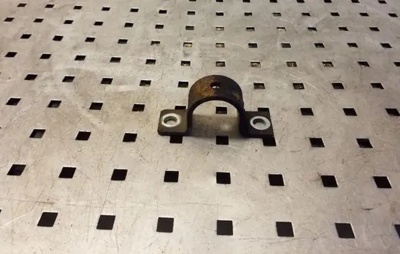 Mitsubishi ASX Sway bar bush bracket, front 