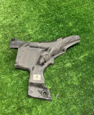 BMW M4 G82 G83 Front bumper skid plate/under tray 8074608 74850613