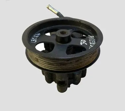 Toyota Avensis T250 Power steering pump