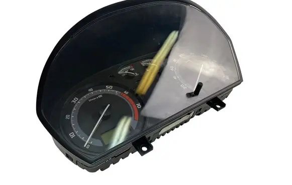 Skoda Fabia Mk1 (6Y) Speedometer (instrument cluster) 6Y0920883M